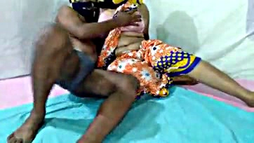 Auntys Raksha Bandhan celebration involves a dick riding and blow job session