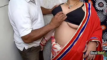 Indian stepmom seduces chauffeur for a steamy illicit busty affair